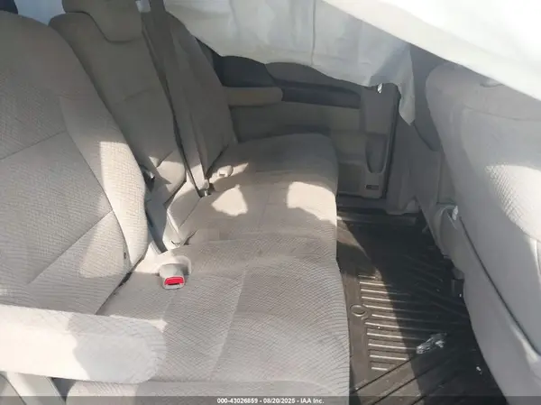5FNRL5H46GB133943 2016 HONDA ODYSSEY - Image 8