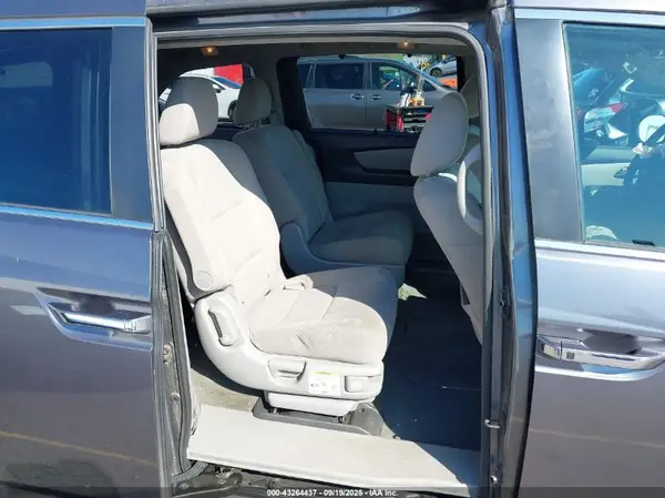 5FNRL5H49GB149389 2016 HONDA ODYSSEY - Image 8