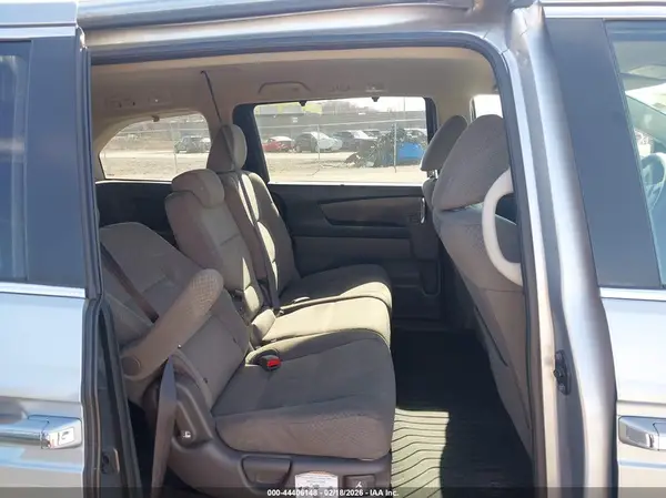 5FNRL5H4XGB049317 2016 HONDA ODYSSEY - Image 8