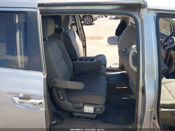 5FNRL5H4XGB069924 2016 HONDA ODYSSEY - Image 8