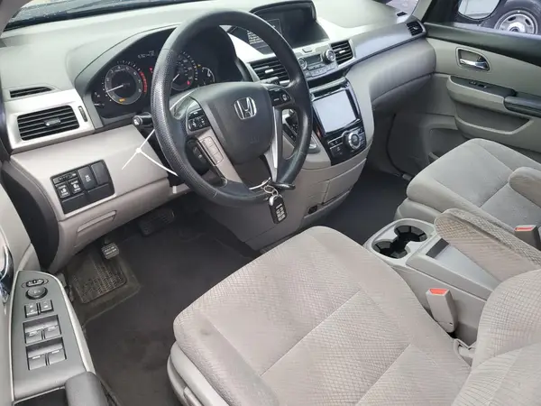 5FNRL5H4XGB086822 2016 HONDA ODYSSEY - Image 8