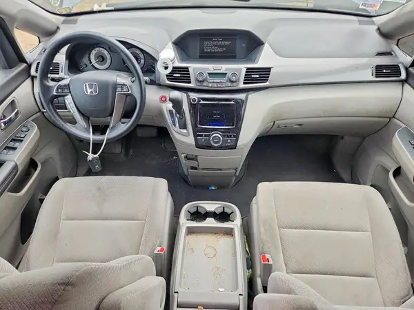5FNRL5H4XGB100945 2016 HONDA ODYSSEY - Image 8