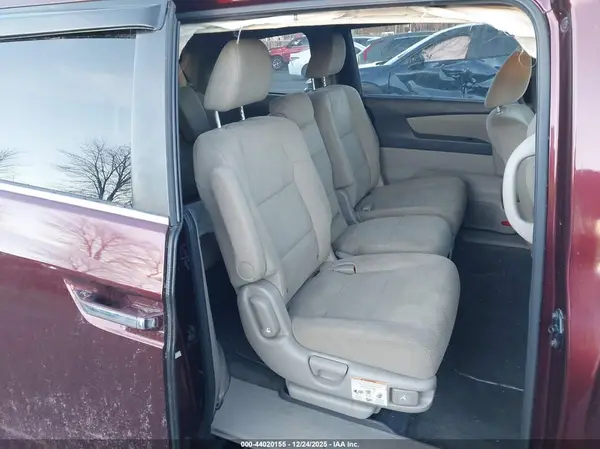 5FNRL5H4XGB115543 2016 HONDA ODYSSEY - Image 8