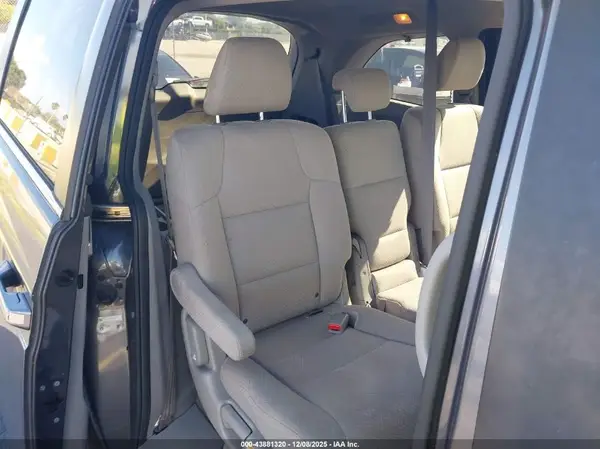 5FNRL5H4XGB159543 2016 HONDA ODYSSEY - Image 8