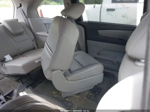 5FNRL5H60GB018577 2016 HONDA ODYSSEY - Image 8