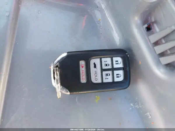 5FNRL5H60GB033807 2016 HONDA ODYSSEY - Image 8
