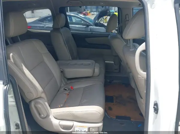 5FNRL5H60GB057685 2016 HONDA ODYSSEY - Image 8
