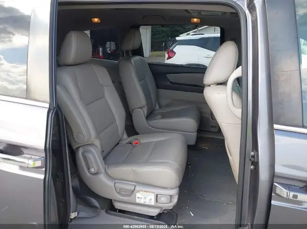 5FNRL5H60GB083719 2016 HONDA ODYSSEY - Image 8