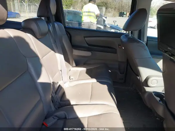 5FNRL5H60GB087138 2016 HONDA ODYSSEY - Image 8