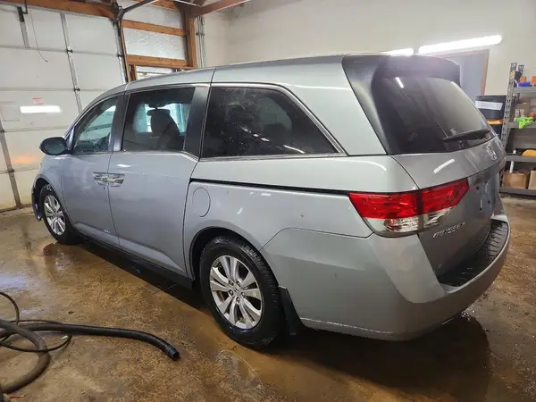 5FNRL5H60GB100583 2016 HONDA ODYSSEY - Image 2