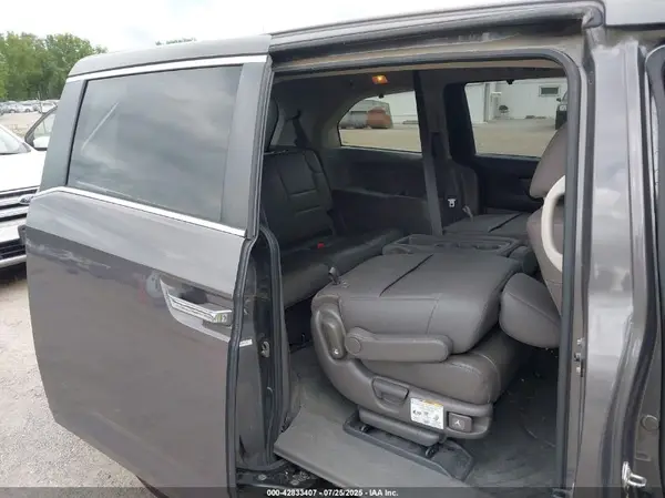 5FNRL5H60GB108232 2016 HONDA ODYSSEY - Image 8