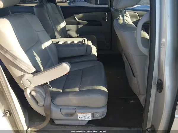 5FNRL5H60GB117609 2016 HONDA ODYSSEY - Image 8