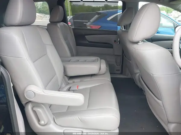 5FNRL5H60GB124155 2016 HONDA ODYSSEY - Image 8