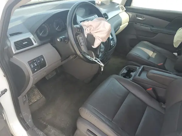 5FNRL5H60GB129260 2016 HONDA ODYSSEY - Image 8