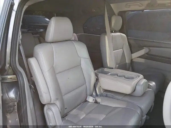 5FNRL5H60GB137990 2016 HONDA ODYSSEY - Image 8