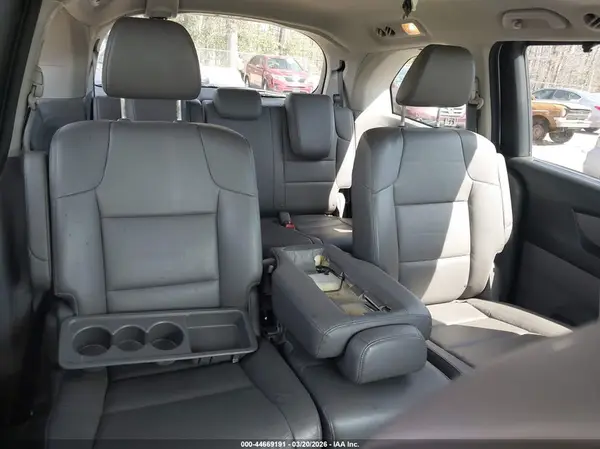 5FNRL5H60GB139853 2016 HONDA ODYSSEY - Image 8