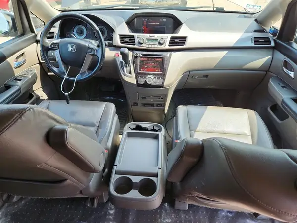 5FNRL5H60GB141568 2016 HONDA ODYSSEY - Image 8