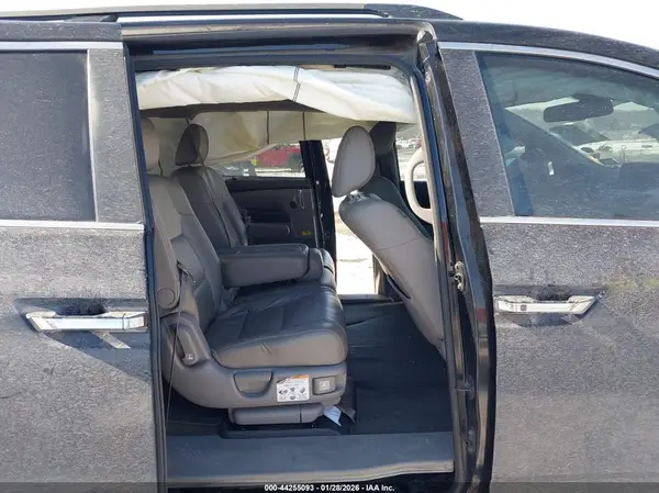 5FNRL5H60GB143238 2016 HONDA ODYSSEY - Image 8