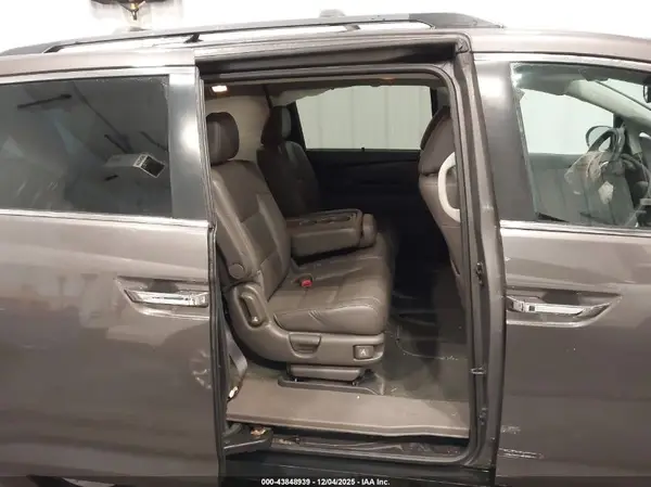 5FNRL5H60GB148262 2016 HONDA ODYSSEY - Image 8
