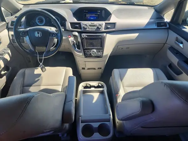 5FNRL5H60HB001523 2017 HONDA ODYSSEY - Image 8