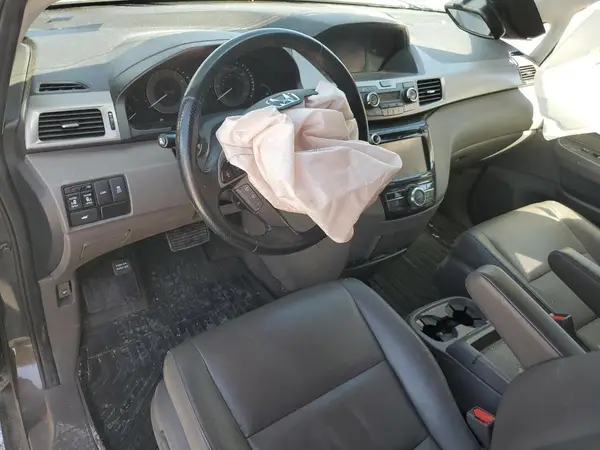 5FNRL5H60HB008164 2017 HONDA ODYSSEY - Image 8