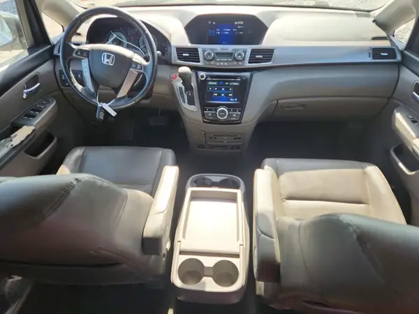 5FNRL5H60HB012148 2017 HONDA ODYSSEY - Image 8