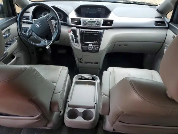 5FNRL5H60HB012604 2017 HONDA ODYSSEY - Image 8