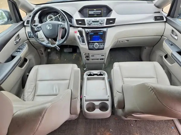 5FNRL5H60HB014109 2017 HONDA ODYSSEY - Image 8