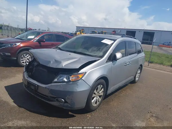 5FNRL5H60HB015213 2017 HONDA ODYSSEY - Image 2