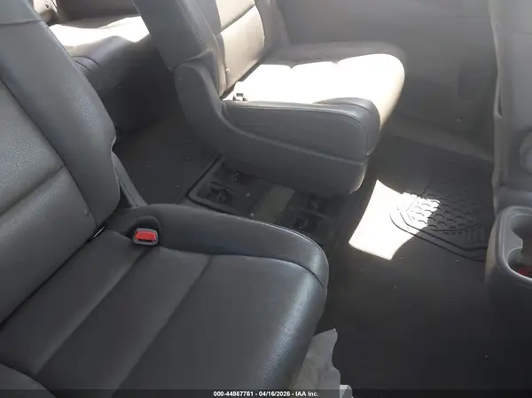 5FNRL5H60HB015793 2017 HONDA ODYSSEY - Image 8