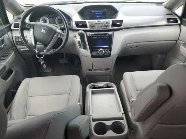 5FNRL5H60HB017656 2017 HONDA ODYSSEY - Image 8