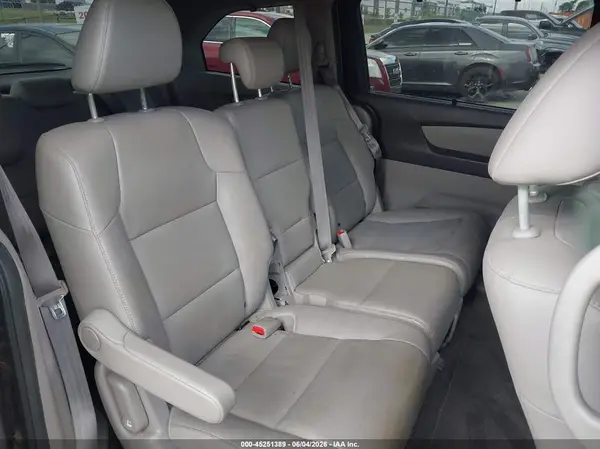 5FNRL5H60HB018435 2017 HONDA ODYSSEY - Image 8
