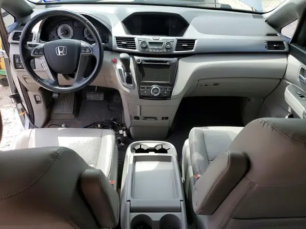 5FNRL5H60HB022565 2017 HONDA ODYSSEY - Image 8