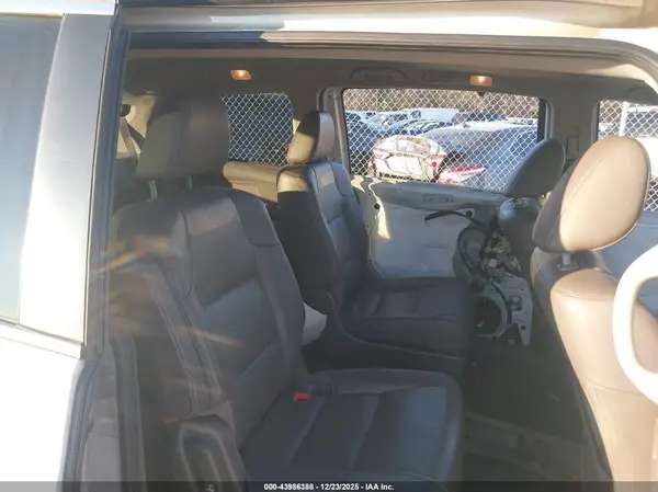 5FNRL5H60HB022968 2017 HONDA ODYSSEY - Image 8