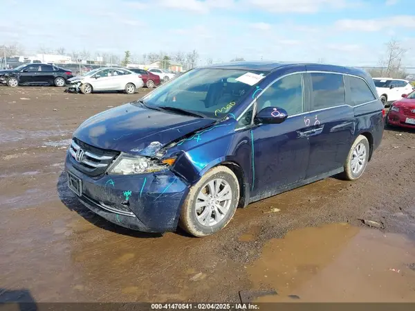 5FNRL5H60HB024252 2017 HONDA ODYSSEY - Image 2
