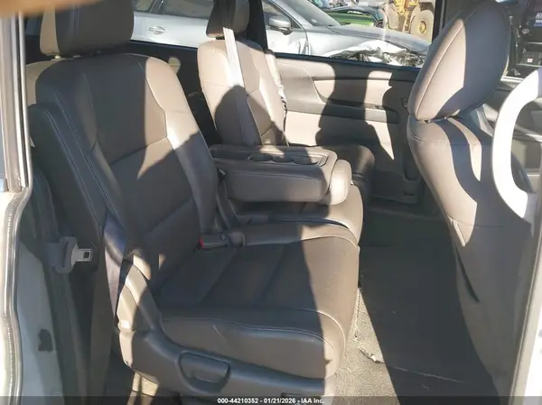 5FNRL5H61GB092154 2016 HONDA ODYSSEY - Image 8