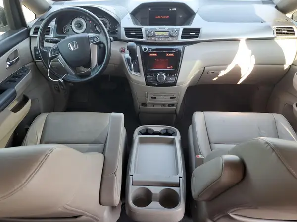 5FNRL5H61GB108319 2016 HONDA ODYSSEY - Image 8