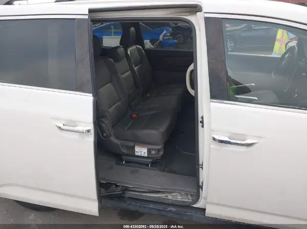 5FNRL5H61GB127808 2016 HONDA ODYSSEY - Image 8