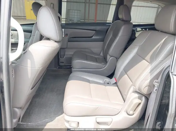 5FNRL5H61HB006911 2017 HONDA ODYSSEY - Image 8