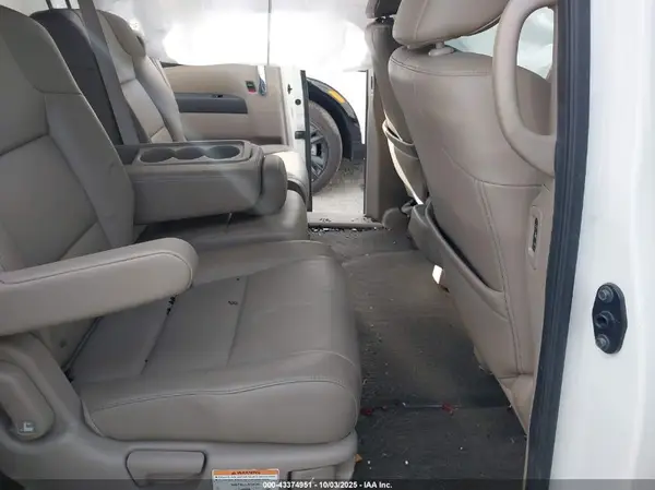 5FNRL5H61HB007783 2017 HONDA ODYSSEY - Image 8