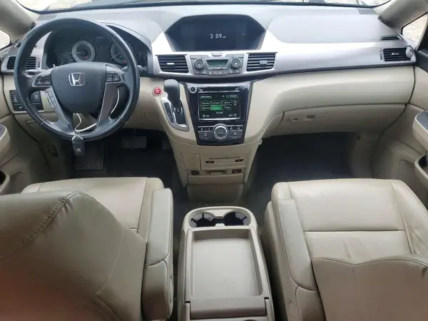 5FNRL5H61HB010506 2017 HONDA ODYSSEY - Image 8