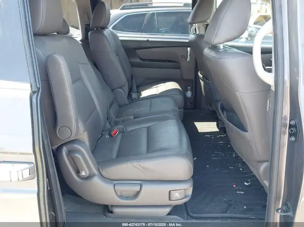 5FNRL5H61HB012482 2017 HONDA ODYSSEY - Image 8