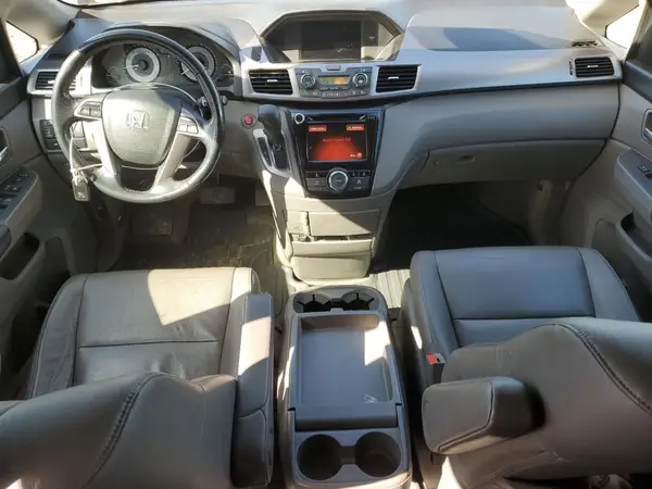 5FNRL5H61HB013180 2017 HONDA ODYSSEY - Image 8