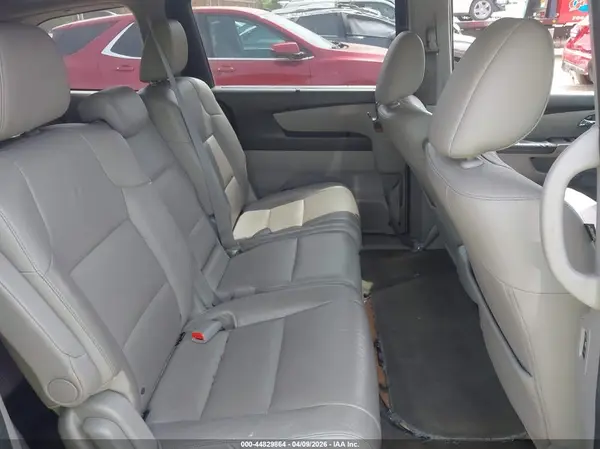 5FNRL5H61HB017472 2017 HONDA ODYSSEY - Image 8