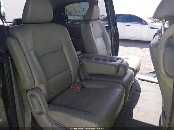 5FNRL5H62GB002087 2016 HONDA ODYSSEY - Image 8