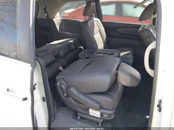 5FNRL5H62GB051628 2016 HONDA ODYSSEY - Image 8