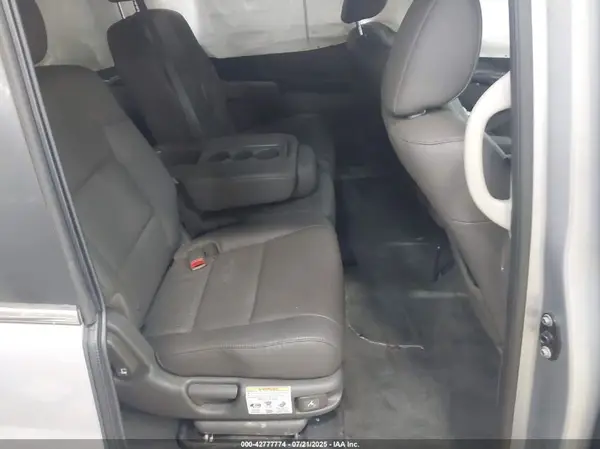 5FNRL5H62GB071944 2016 HONDA ODYSSEY - Image 8