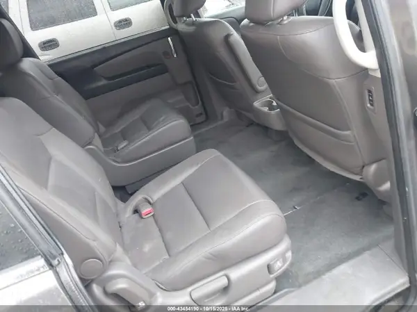 5FNRL5H62GB105591 2016 HONDA ODYSSEY - Image 8