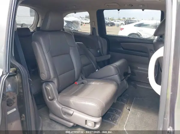 5FNRL5H62GB124335 2016 HONDA ODYSSEY - Image 8