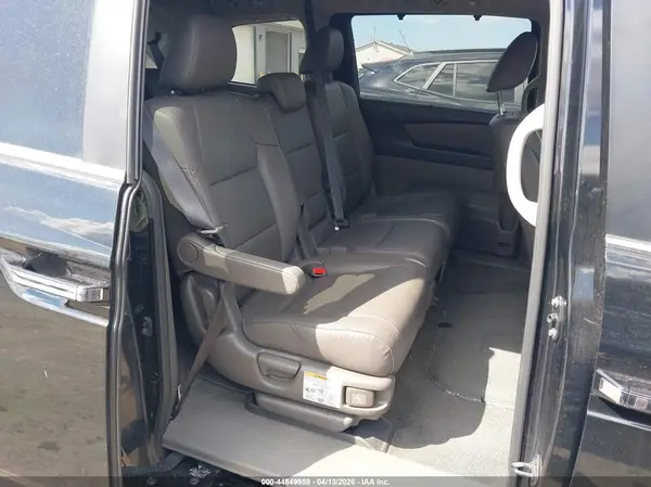 5FNRL5H62GB140034 2016 HONDA ODYSSEY - Image 8